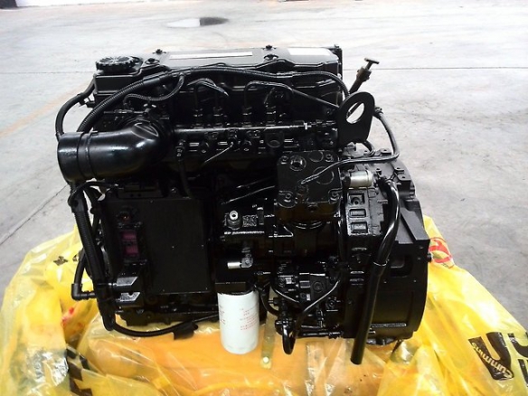 Двигатель для экскаватора Hyundai R320, R330, R300, R350 - Cummins 6C8,3  (Омск)