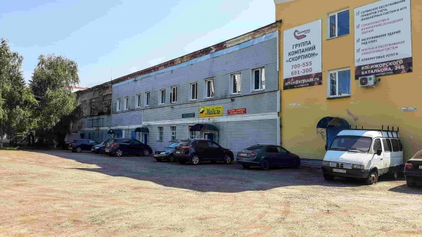 Нежилое офисное помещение 200 кв.м. с небольшим земельным участком в Пскове  (Псков)