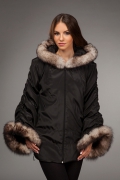 Продам женскую демисезонную куртку 50 размера - миниатюра-0 (Владивосток)