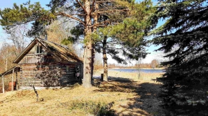 Небольшая зимняя дача на уютном берегу живописного озера  - миниатюра-2 (Псков)